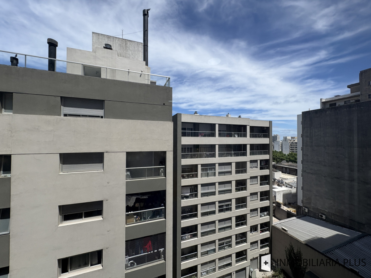 Apartamento ID.1494 - Alquiler de Apartamento de 1 Dormitorio con Garaje, Barbacoa, Solarium y más en Cordón a pasos de Av. 18 y la Intendencia de Montevideo