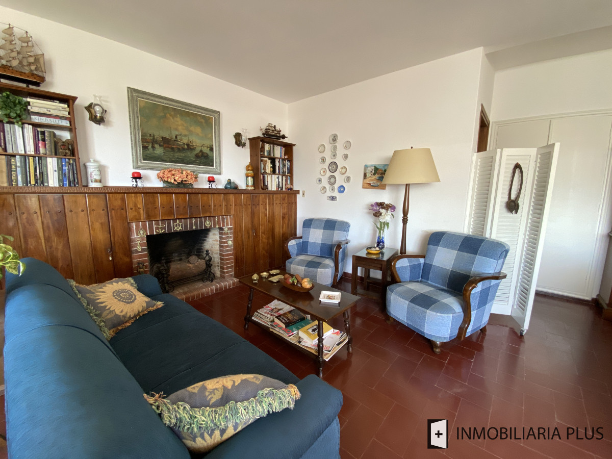 Apartamento ID.1388 - Alquiler de Apartamento de 3 Dormitorios, Garaje y 2 Baños en la península de Punta del Este