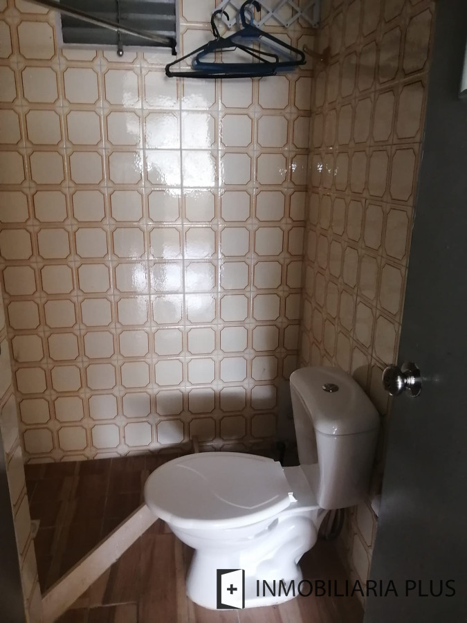 Apartamento ID.1118 - Alquiler de Monoambiente al frente sobre Av 18 de Julio en el Centro de Montevideo
