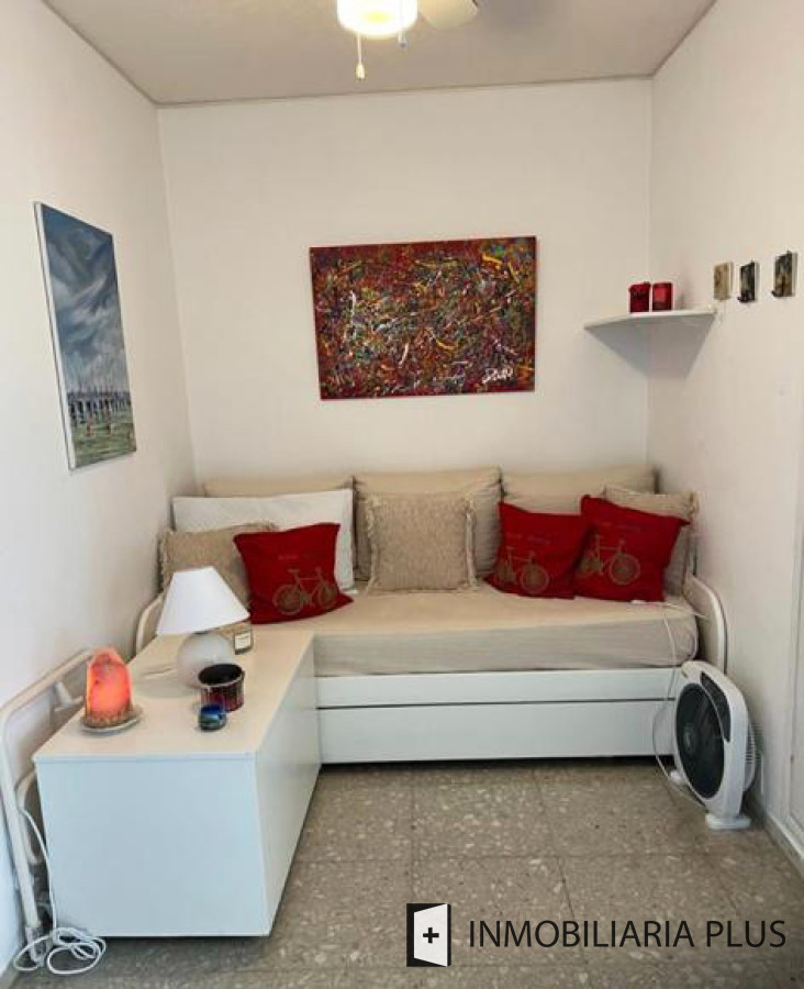 Apartamento ID.1096 - Alquiler ANUAL de apartamento con 1 Dormitorio y medio con garaje sobre Av. Gorlero con Gym, Lavadero y más