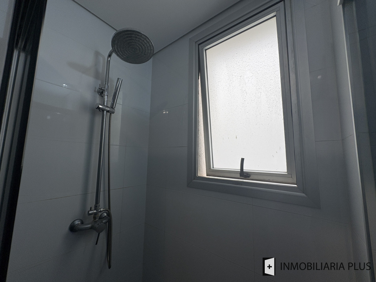 Apartamento ID.1494 - Alquiler de Apartamento de 1 Dormitorio con Garaje, Barbacoa, Solarium y más en Cordón a pasos de Av. 18 y la Intendencia de Montevideo