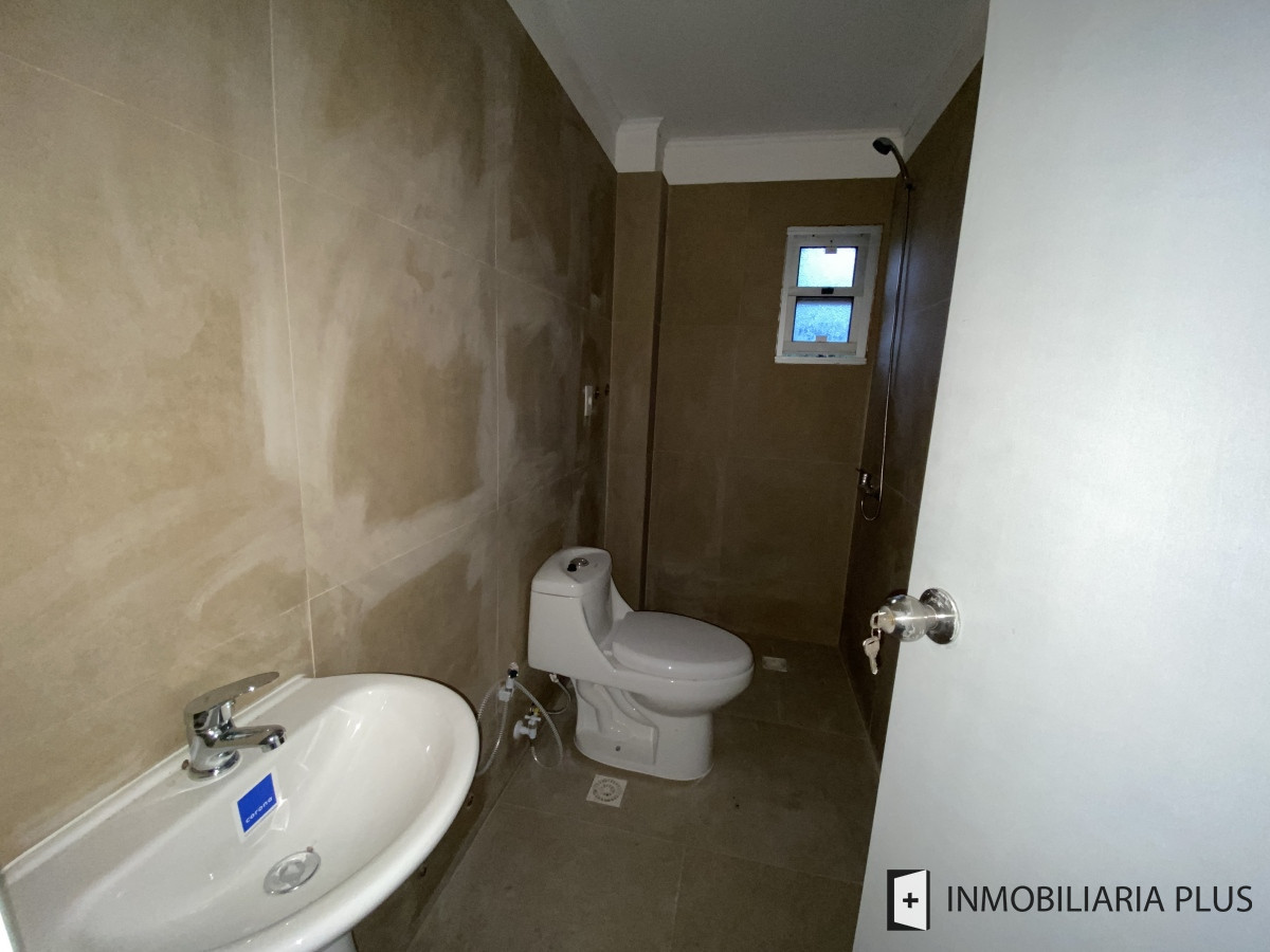 Apartamento ID.1170 - Apartamento en venta de 137m2 con GRAN AZOTEA EXCLUSIVA vista al mar y la ciudad a pasos del Centro de Maldonado