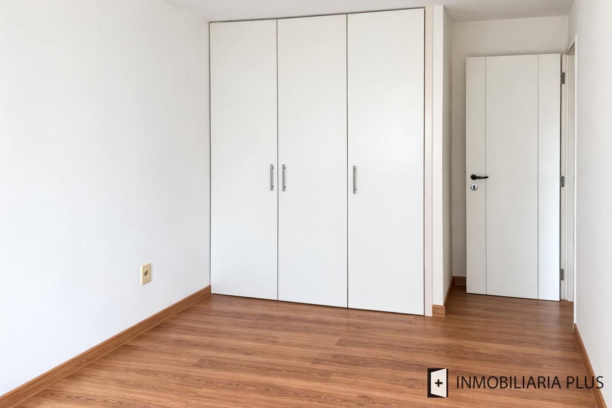 Apartamento ID.1594 - Alquiler de Apartamento de 2 Dormitorios en Palermo de Montevideo