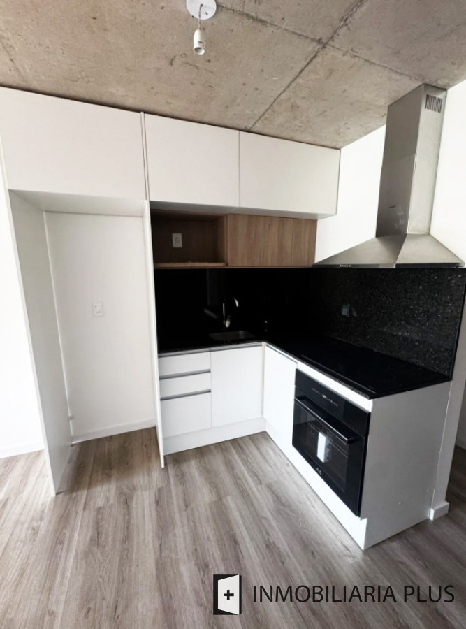 Apartamento ID.1556 - Alquiler de Apartamento al frente en Pocitos Nuevo a pasos del Montevideo Shopping
