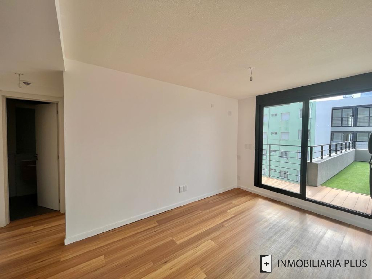 Apartamento ID.1460 - Alquiler de Apartamento de 1 Dormitorio con Terraza propia, Garaje, Barbacoa, Gym y más servicios 