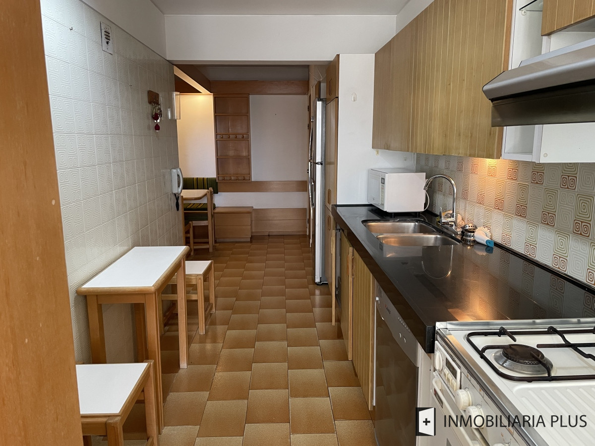 Apartamento ID.1314 - Alquiler de apartamento frente a la playa en Mansa con 4 Dormitorios, 4 Baños, con Parrillero, Gym, Juegos Infantiles, Garaje y más en Punta del Este