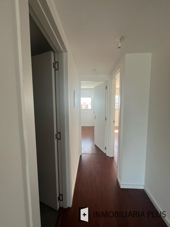 Apartamento ID.1098 - Alquiler de Apartamento de 2 dormitorios con garaje en Cordón Sur