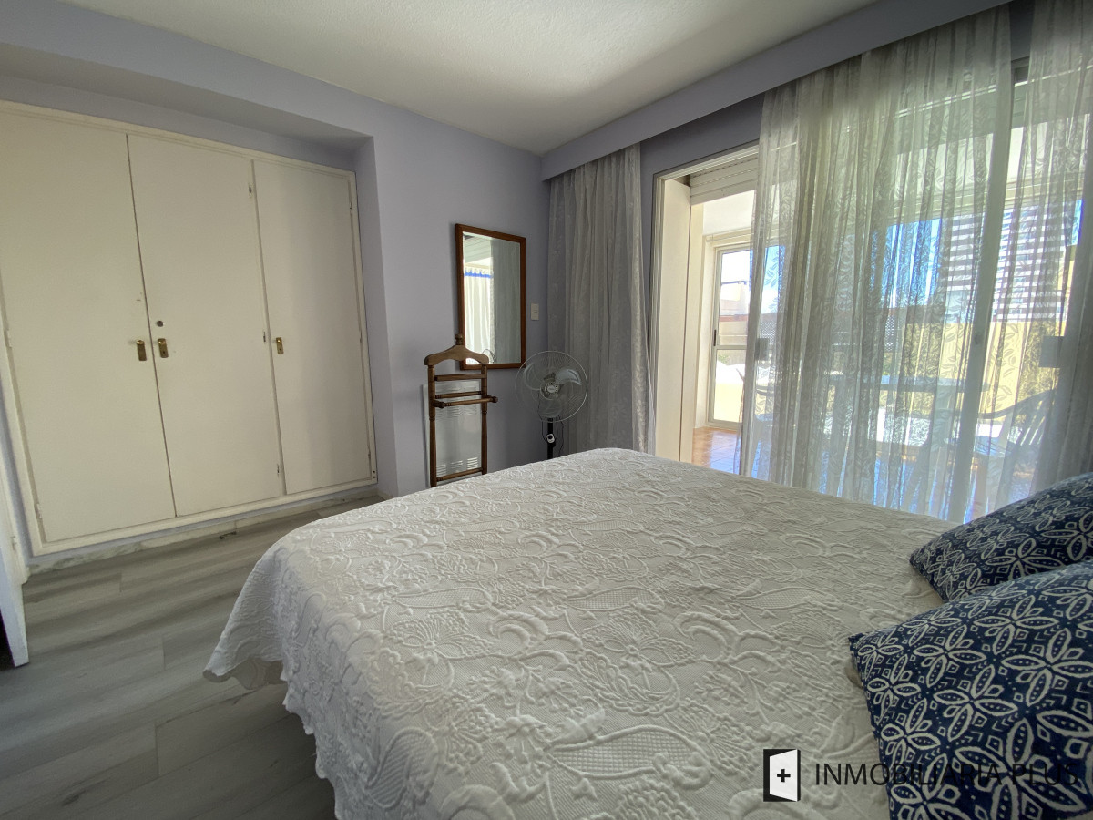 Apartamento ID.962 - Venta de Apartamento de 160 m2 en la Península a 200 MTS del MAR con Garaje, Gym y más en Punta del Este