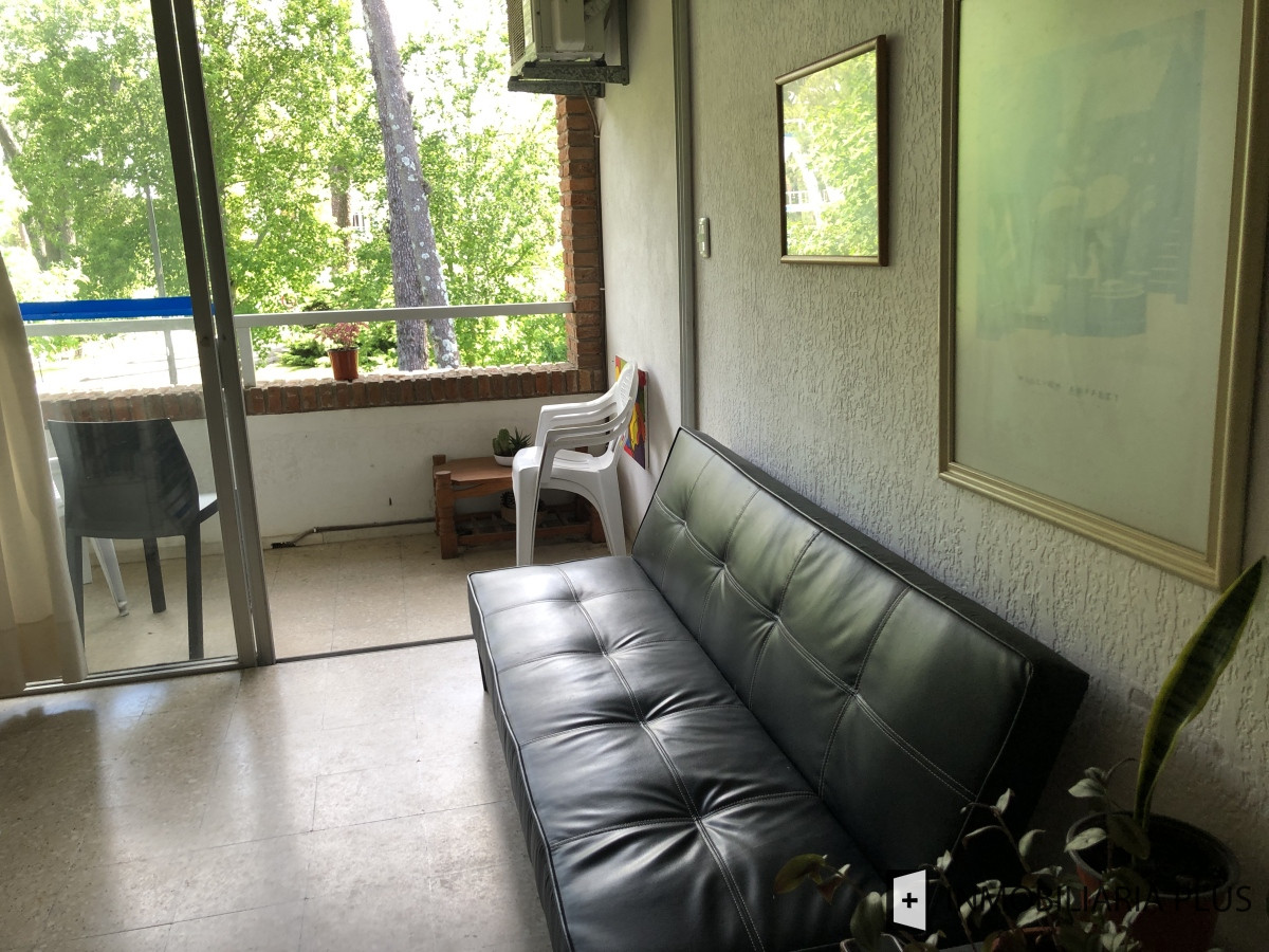 Apartamento ID.1023 - Apartamento en Venta de 1 Dormitorio con cochera en Arcobaleno de Punta del Este