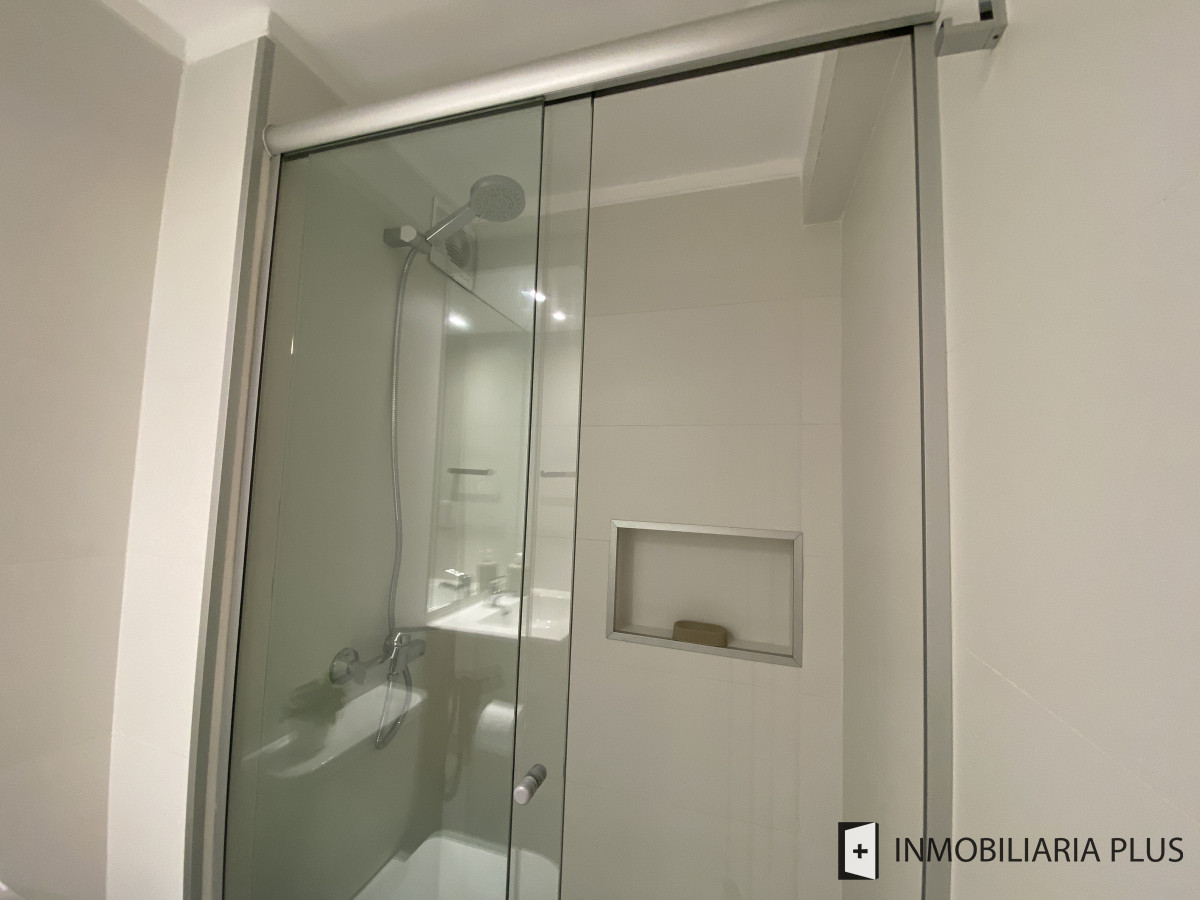 Apartamento ID.962 - Venta de Apartamento de 160 m2 en la Península a 200 MTS del MAR con Garaje, Gym y más en Punta del Este