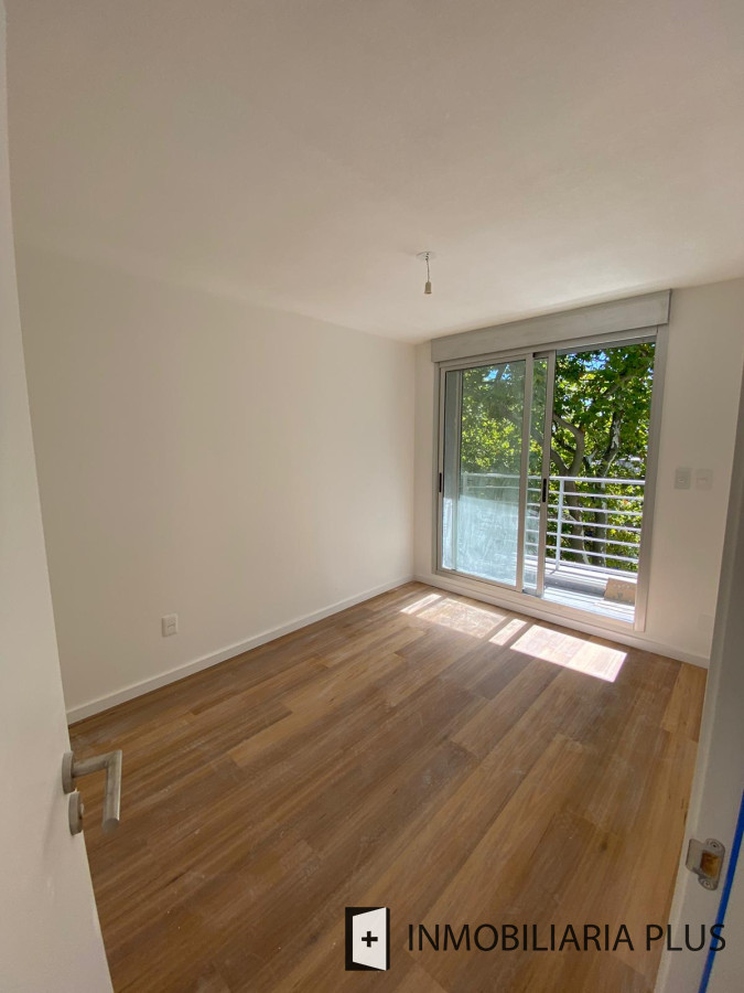 Apartamento ID.1119 - Venta de Apartamento de 1 Dormitorio con barbacoa en Av 8 de Octubre 