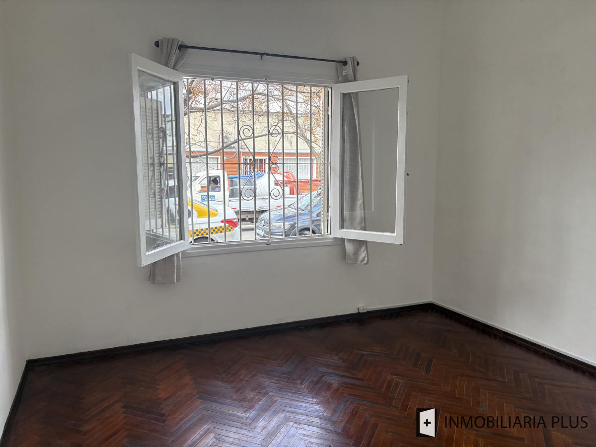 Apartamento ID.1472 - Alquiler apartamento de 2 dormitorios amplios en con Patio interno en La Blanqueada