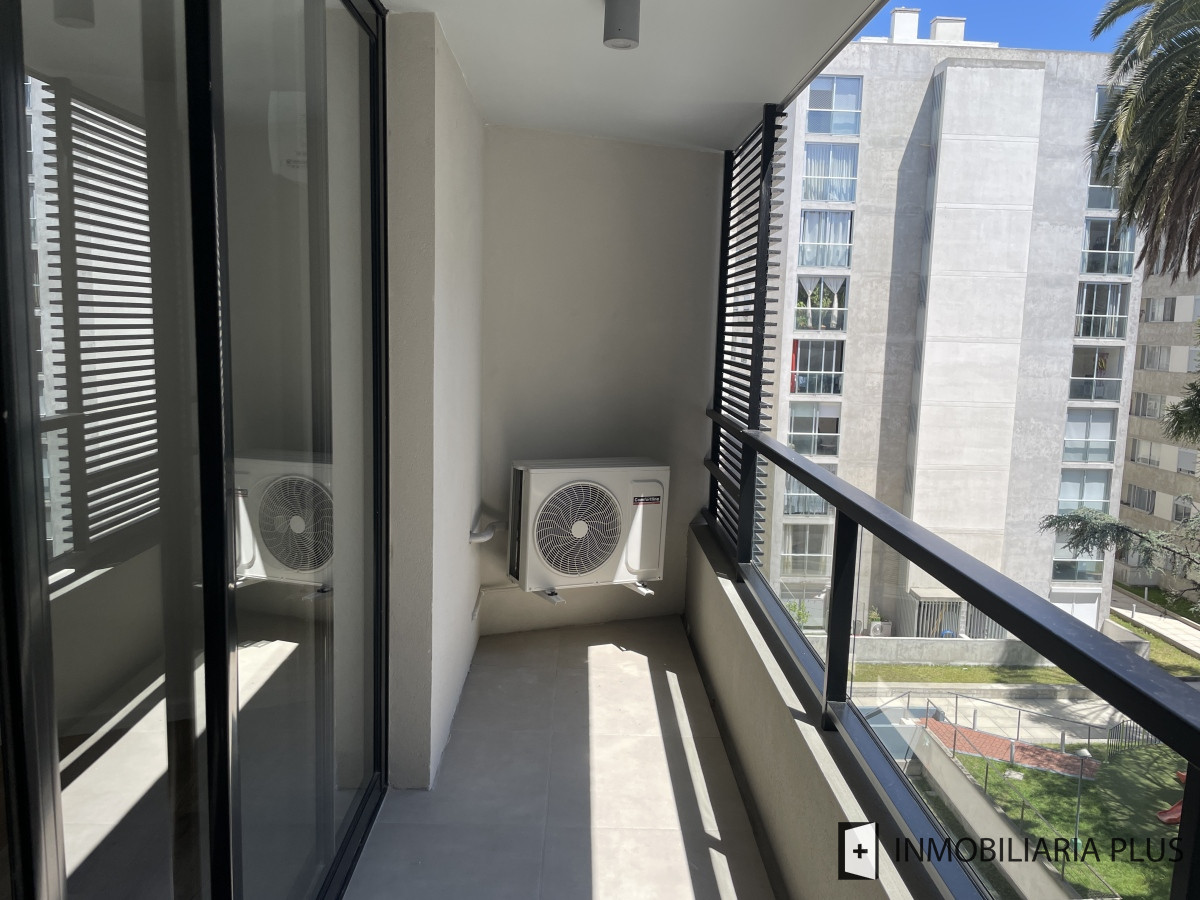 Apartamento ID.957 - Alquiler de apartamento en Tres Cruces 1 Dormitorio con Garaje, Gym, Barbacoas, Parrilleros, Canchas, Cowork y más Amenities