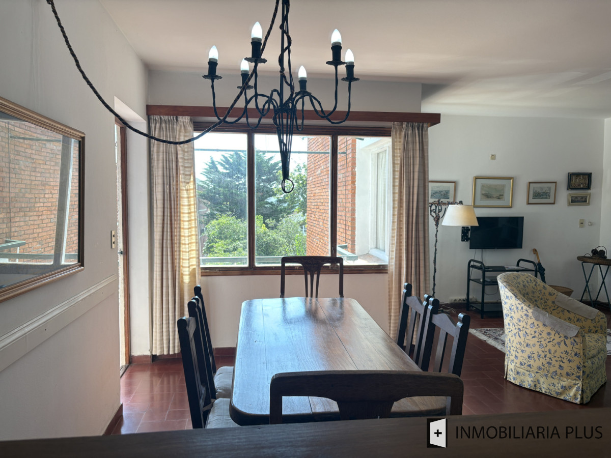 Apartamento ID.1410 - Alquiler de Apartamento de 3 Dormitorios 2 Garajes y 2 baños en la Península de Punta del Este