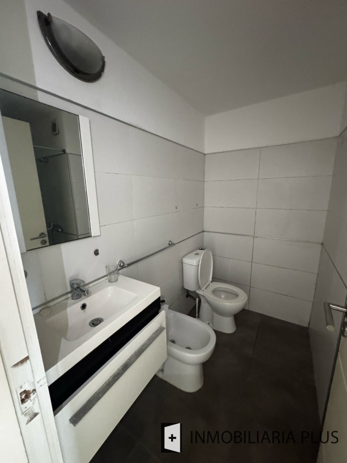 Apartamento ID.1445 - Alquiler de Apartamento de 1 Dormitorio en Pocitos Nuevo a pasos de la Rambla de Montevideo y el Shopping