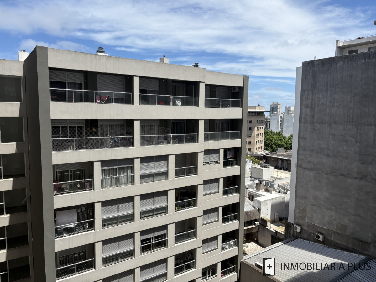 Apartamento ID.1494 - Alquiler de Apartamento de 1 Dormitorio con Garaje, Barbacoa, Solarium y más en Cordón a pasos de Av. 18 y la Intendencia de Montevideo