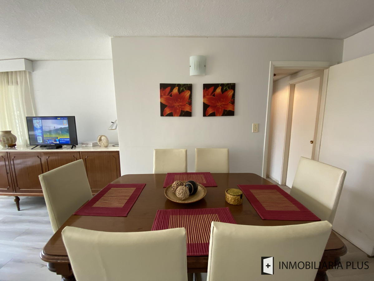 Apartamento ID.962 - Venta de Apartamento de 160 m2 en la Península a 200 MTS del MAR con Garaje, Gym y más en Punta del Este