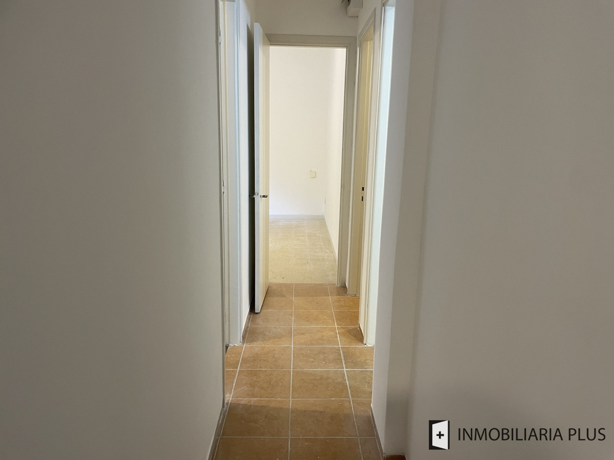 Apartamento ID.1343 - Alquiler de apartamento de 2 dormitorios reciclado en Brandzen y Paullie a 100 mts de 18 de Julio Montevideo