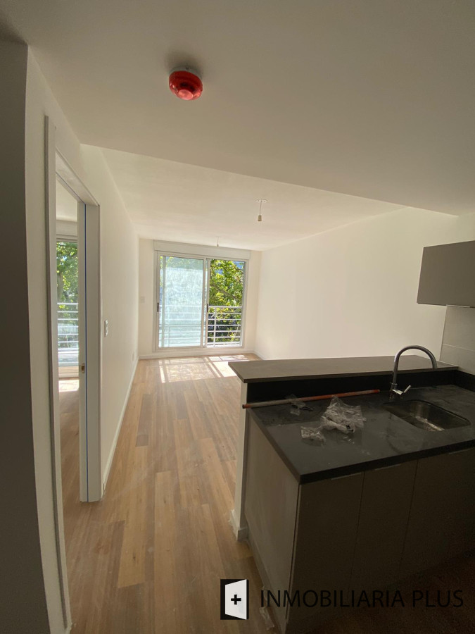 Apartamento ID.1119 - Venta de Apartamento de 1 Dormitorio con barbacoa en Av 8 de Octubre 