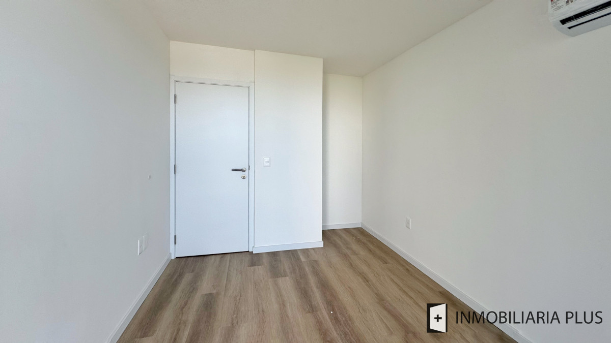 Apartamento ID.1452 - Alquiler de Apartamento de 2 Dormitorios con Garaje, Barbacoa, Gym y más en Parque Rodó de Montevideo