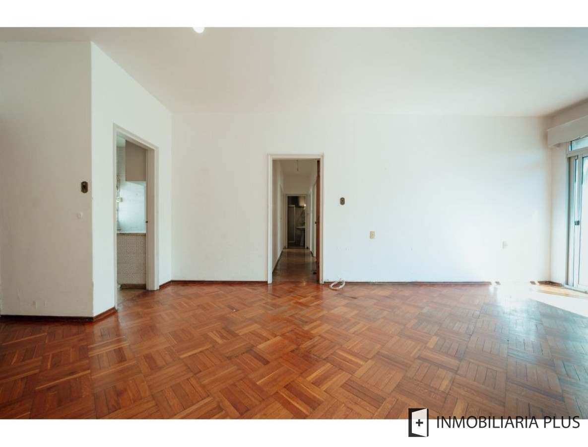 Apartamento ID.1576 - Venta apartamento de 3 dormitorios con 97m2 con garaje en Cordón a pasos de Av. 18