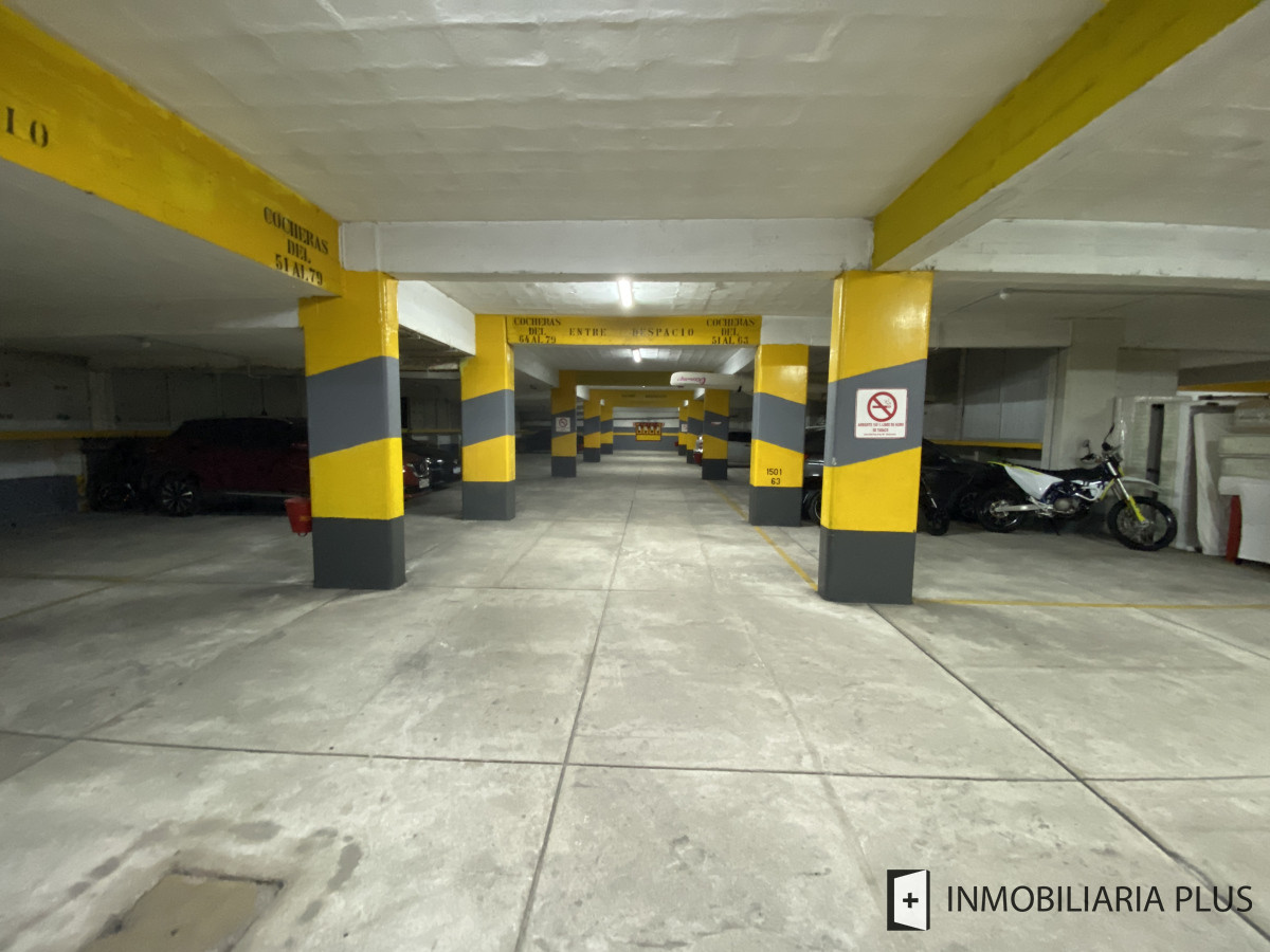 Apartamento ID.962 - Venta de Apartamento de 160 m2 en la Península a 200 MTS del MAR con Garaje, Gym y más en Punta del Este