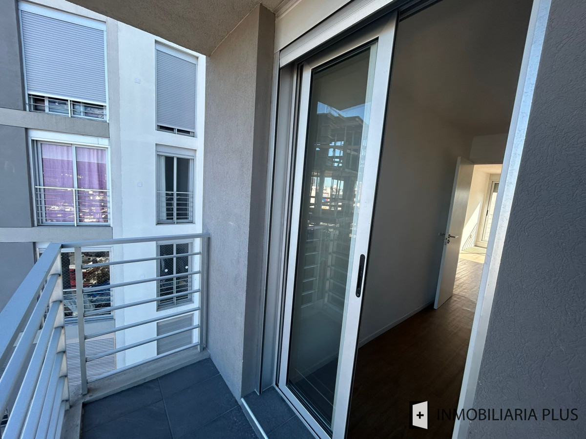 Apartamento ID.1454 - Alquiler de Apartamento de 2 Dormitorios en Tres Cruces Montevideo
