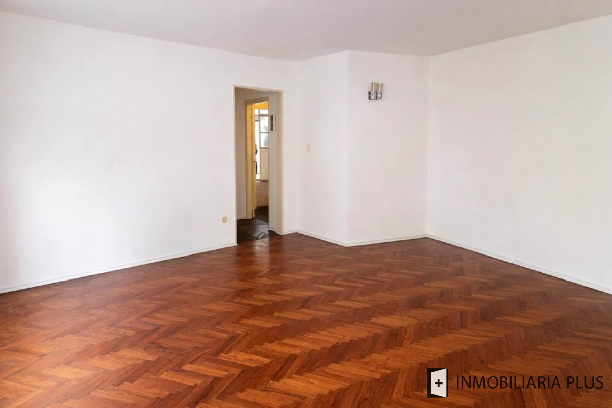 Apartamento ID.1563 - Venta de Apartamento 150 m2 con 4 Dormitorios 2 Baños en el barrio cordón de Montevideo