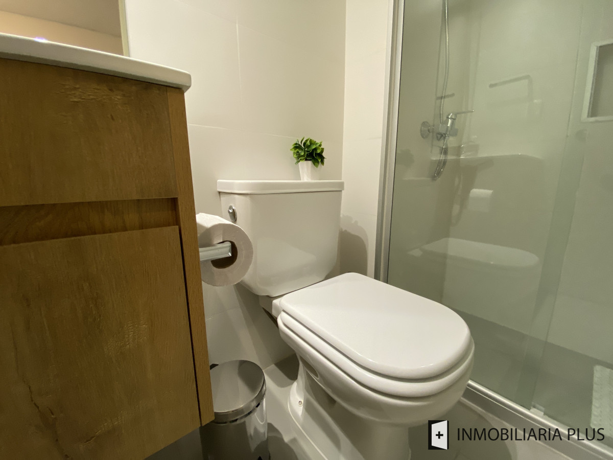Apartamento ID.962 - Venta de Apartamento de 160 m2 en la Península a 200 MTS del MAR con Garaje, Gym y más en Punta del Este