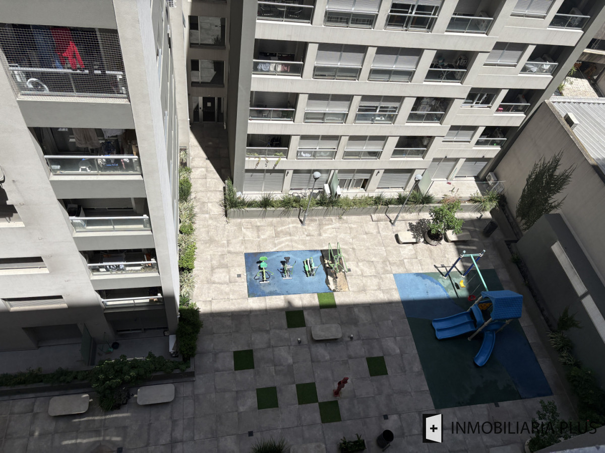 Apartamento ID.1494 - Alquiler de Apartamento de 1 Dormitorio con Garaje, Barbacoa, Solarium y más en Cordón a pasos de Av. 18 y la Intendencia de Montevideo