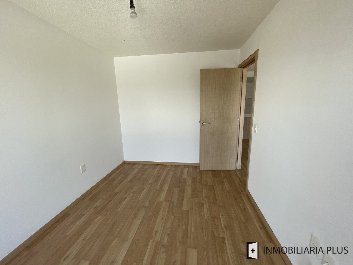Apartamento ID.1109 - Venta de Apartamento de 2 Dormitorios en Tres Cruces, con Barbacoa, Juegos Infantiles y más 