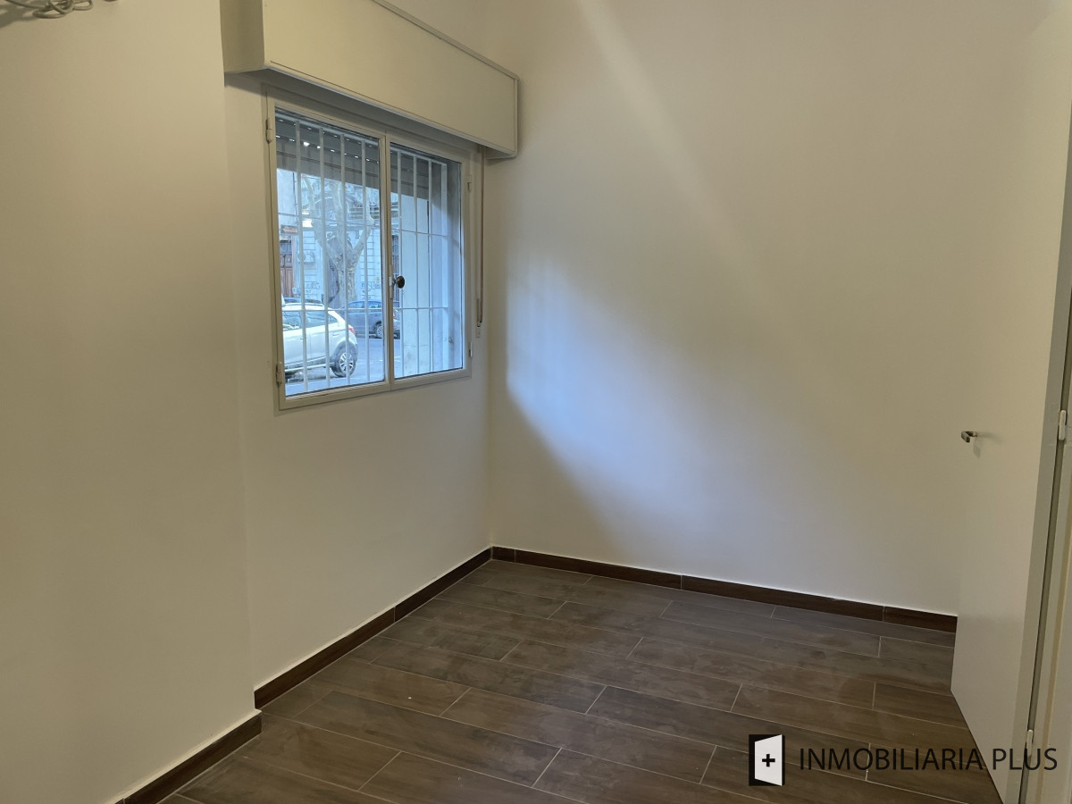 Apartamento ID.1343 - Alquiler de apartamento de 2 dormitorios reciclado en Brandzen y Paullie a 100 mts de 18 de Julio Montevideo