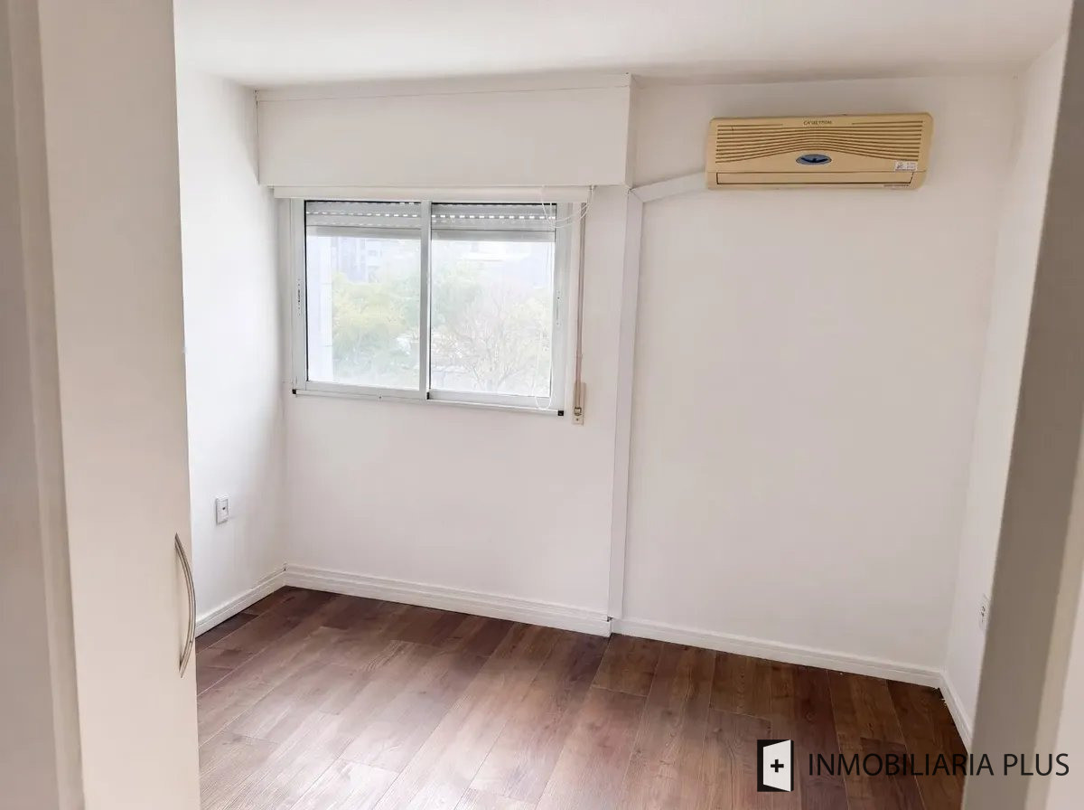 Apartamento ID.1748 - Alquiler de Apartamento con piscina climatizada, parrillero, 2 dormitorios, 2 baños con garaje más en Buceo