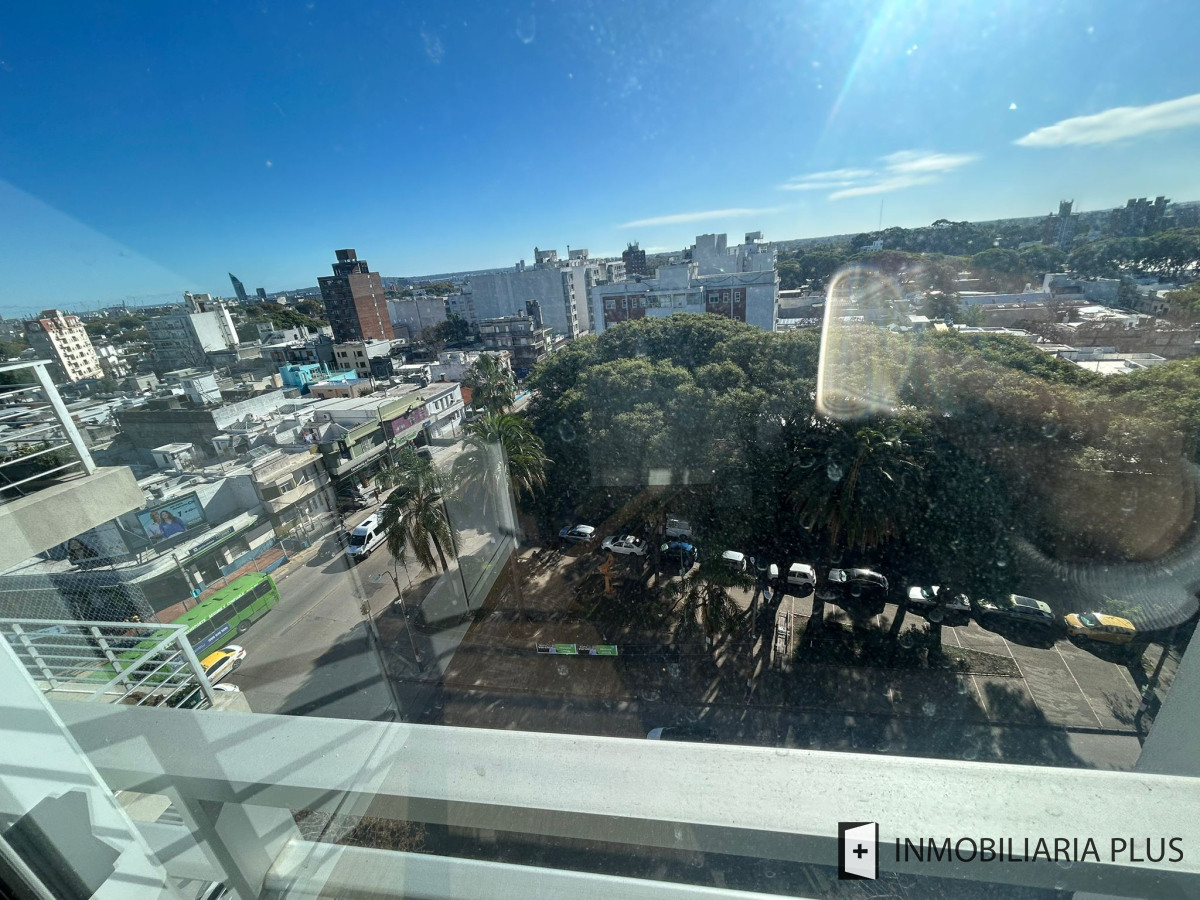 Apartamento ID.1454 - Alquiler de Apartamento de 2 Dormitorios en Tres Cruces Montevideo