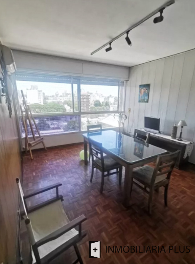 Apartamento ID.1084 - Alquiler de Apartamento en Pocitos con 2 Dormitorios y Garaje 