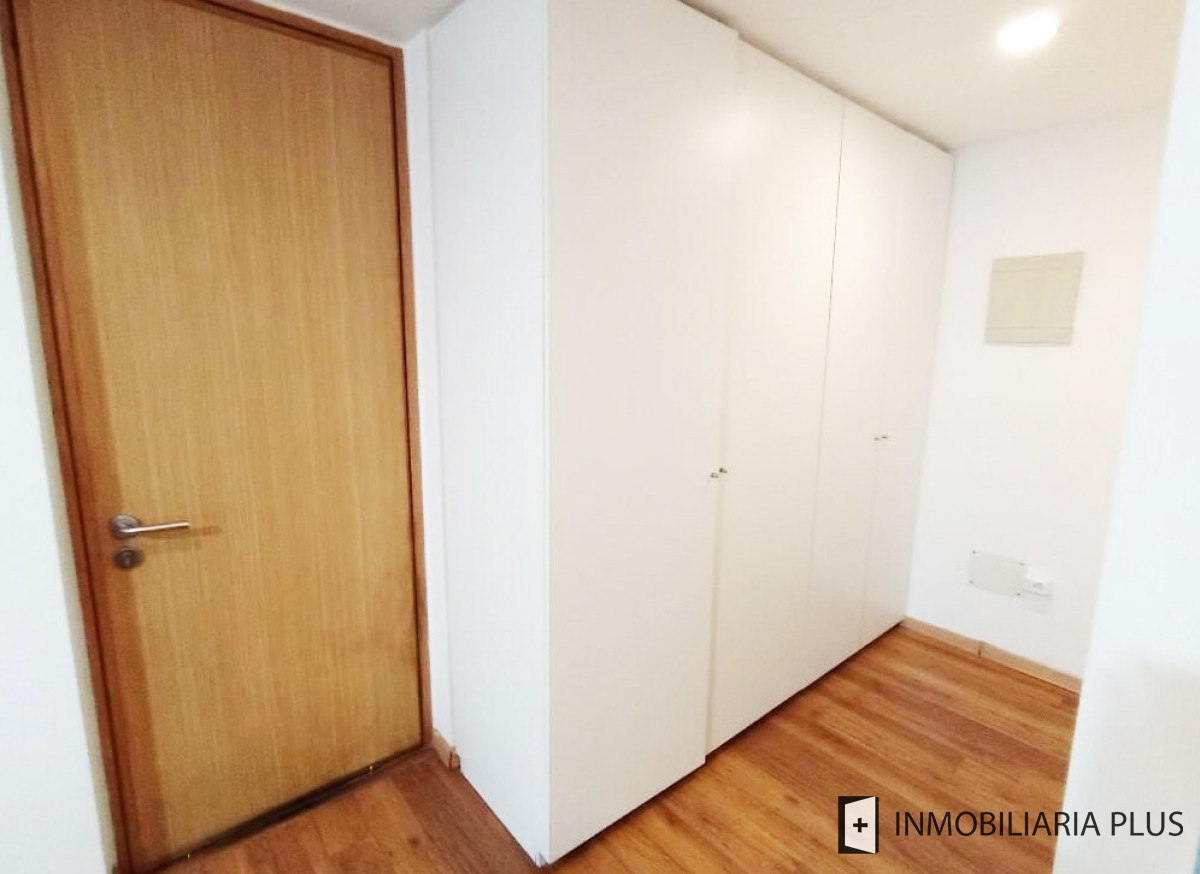 Apartamento ID.1521 - Alquiler de Monoambiente a pasos de la Rambla de Punta Carretas con patio interno privado y barbacoa