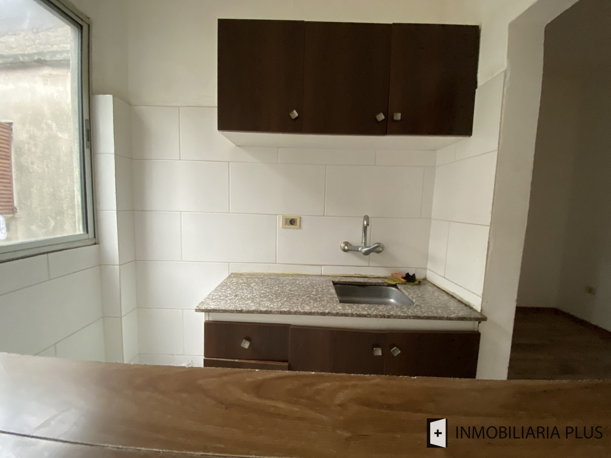 Apartamento ID.1135 - Apartamento en Venta reciclado de 2 Dormitorios en la Ciudad Vieja frente al Mercado del Puerto de Montevideo