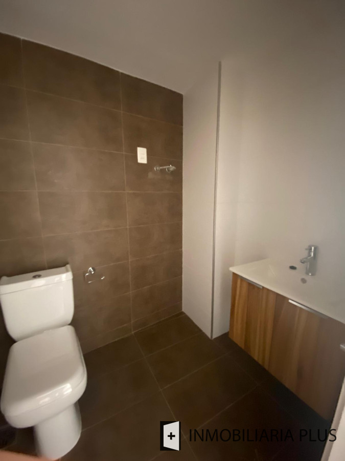 Apartamento ID.1301 - Apartamento en Venta en Pocitos con Barbacoa, Lavadero y más a pasos de la Rambla de Montevideo