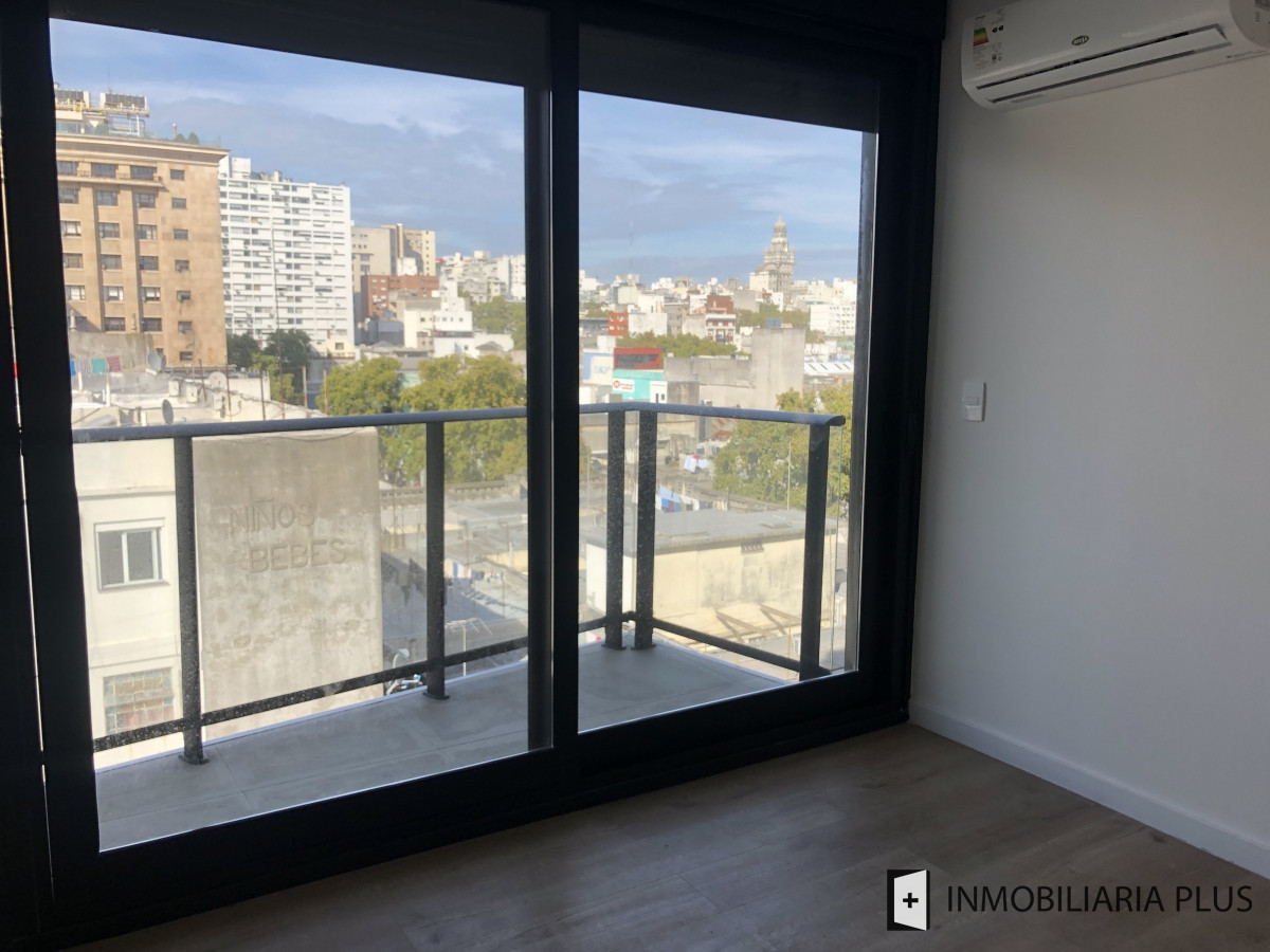 Apartamento ID.4 - Venta de Apartamento De 1 Dormitorio En Alquiler En El Centro Con Todos Los Servicios Frente A La Bahía De Montevideo C806-1209P