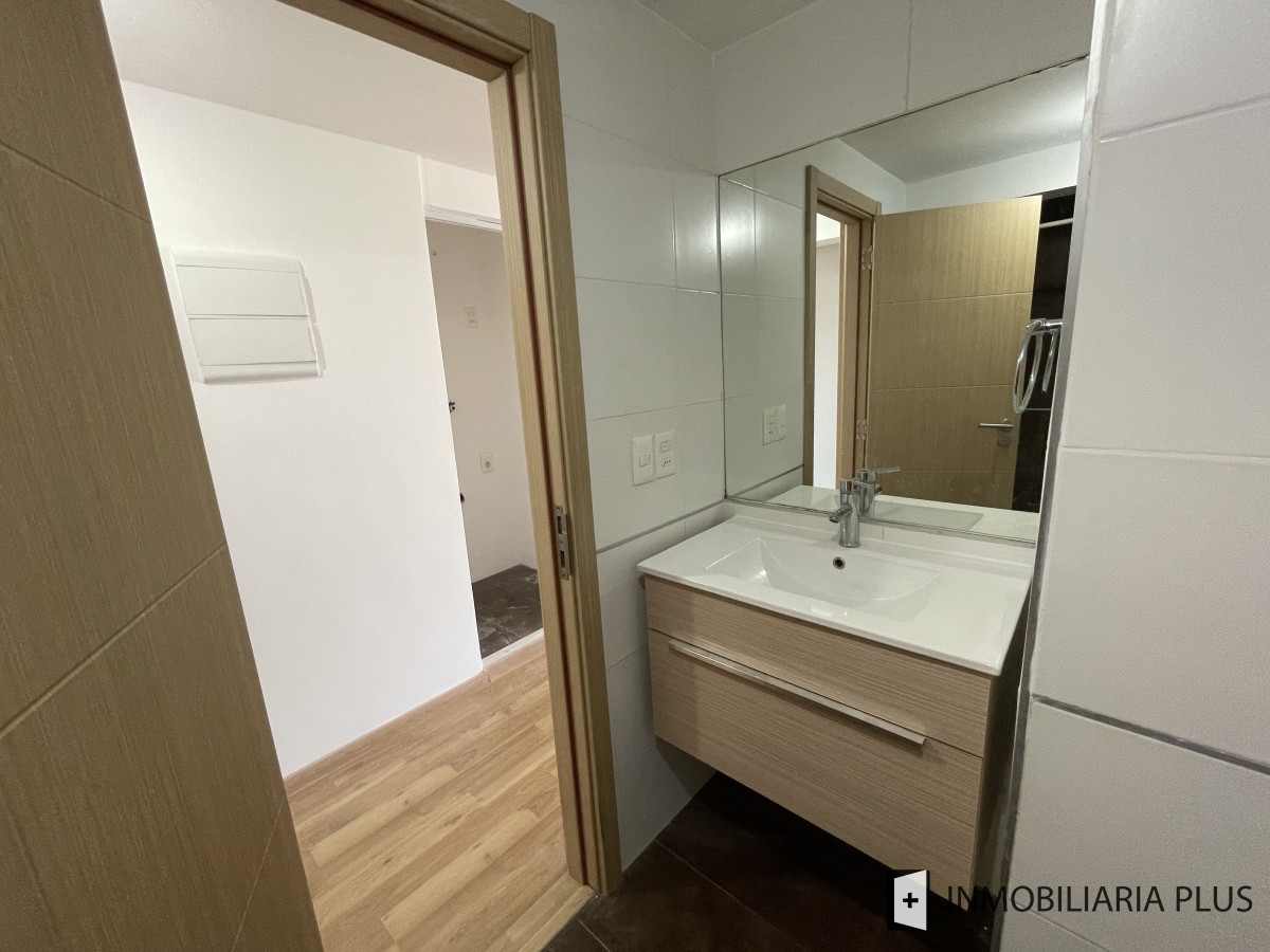Apartamento ID.1035 - Venta de Apartamento de 1 Dormitorio como nuevo con barbacoa en Larrañaga 
