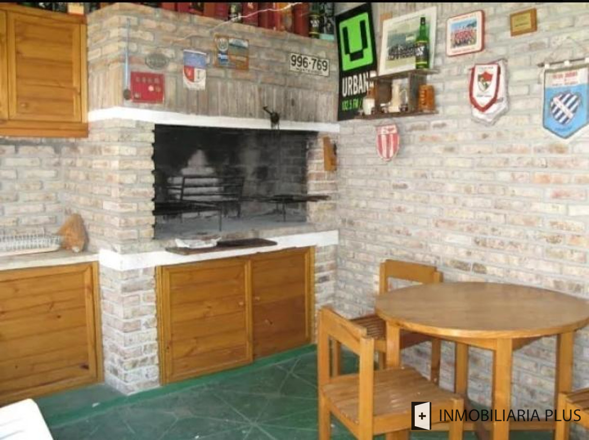 Apartamento ID.467 - Venta de 2 Apartamentos juntos ya Alquilados en $ 35.000 en Pérez Castellanos C921