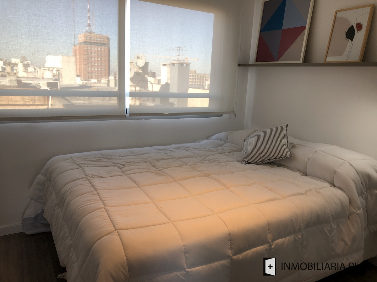Apartamento ID.325 - Apartamento amoblado y equipado en el corazón del Centro de Montevideo con Parrillero 61 m2. C827-1201