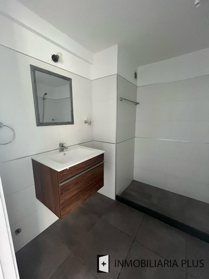 Apartamento ID.1098 - Alquiler de Apartamento de 2 dormitorios con garaje en Cordón Sur