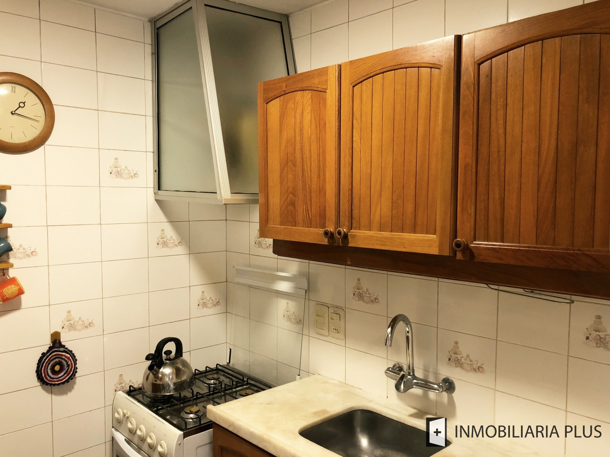 Apartamento ID.860 - Alquilo apartamento con PISCINA y parrillero propio para 4 personas a pasos del PUERTO de Puerto de Punta del Este C790A