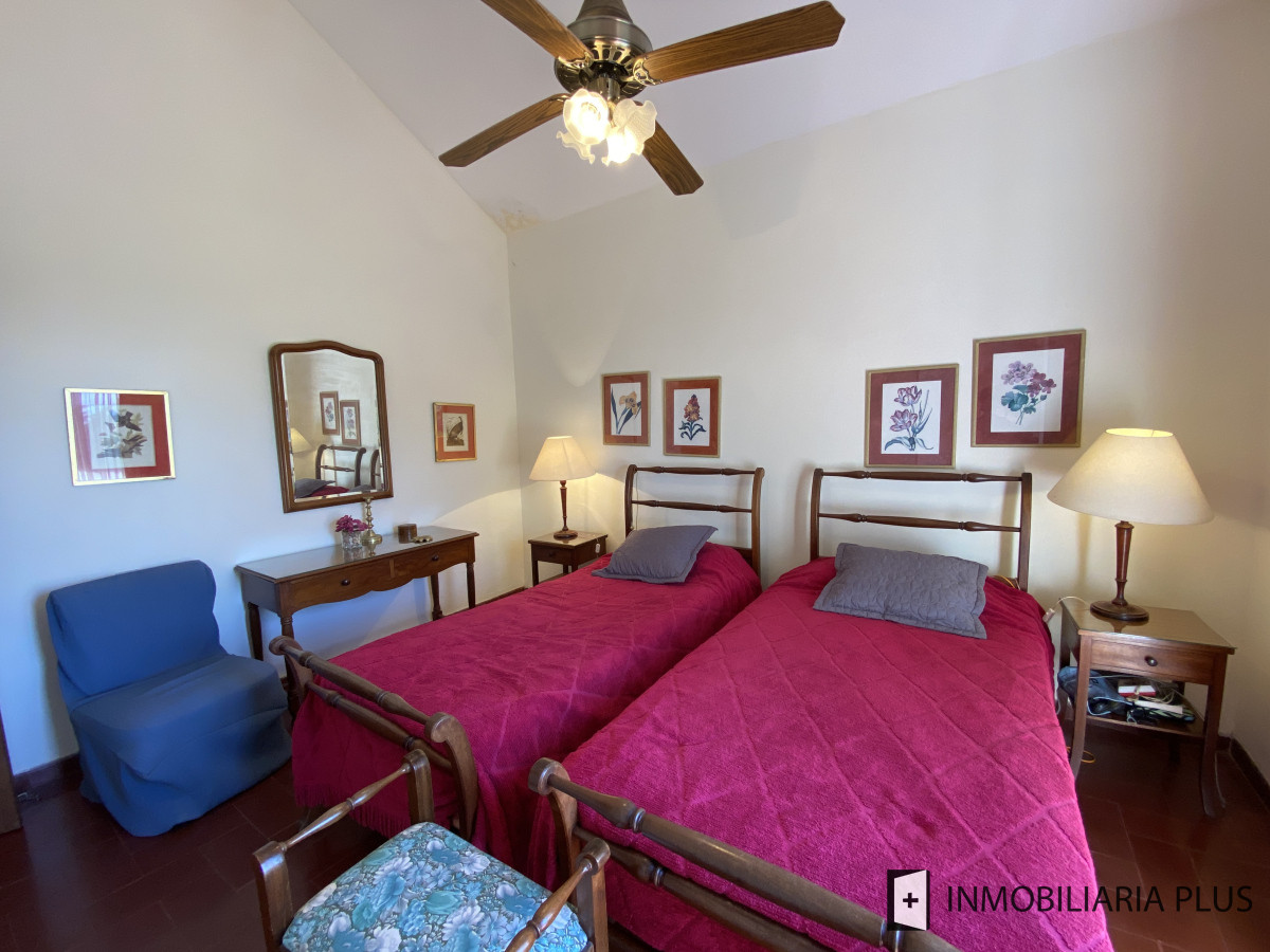 Apartamento ID.1388 - Alquiler de Apartamento de 3 Dormitorios, Garaje y 2 Baños en la península de Punta del Este