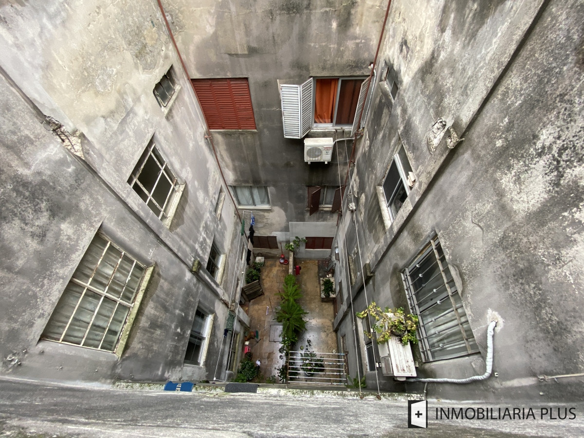 Apartamento ID.1135 - Apartamento en Venta reciclado de 2 Dormitorios en la Ciudad Vieja frente al Mercado del Puerto de Montevideo