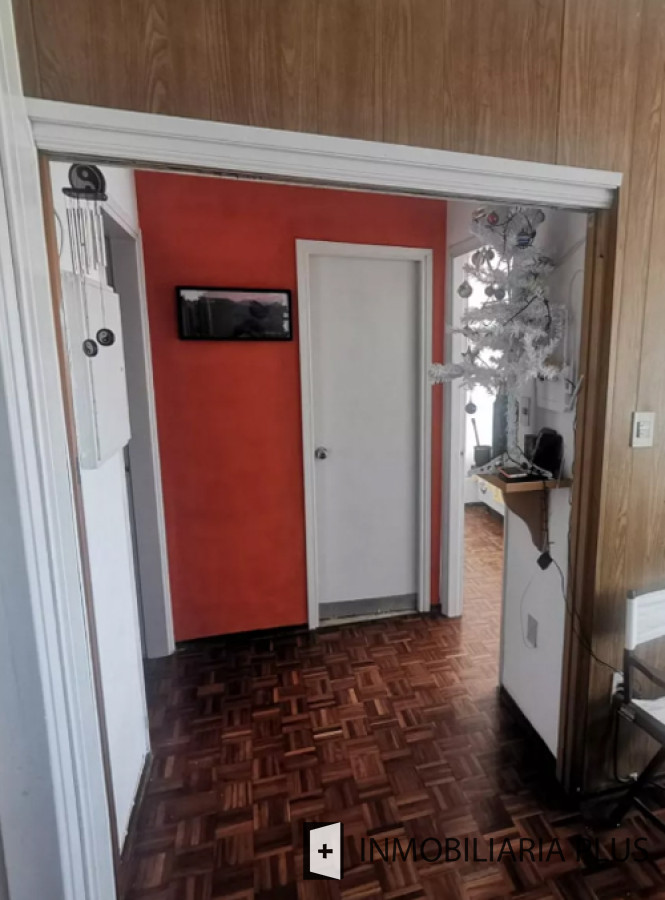 Apartamento ID.1084 - Alquiler de Apartamento en Pocitos con 2 Dormitorios y Garaje 