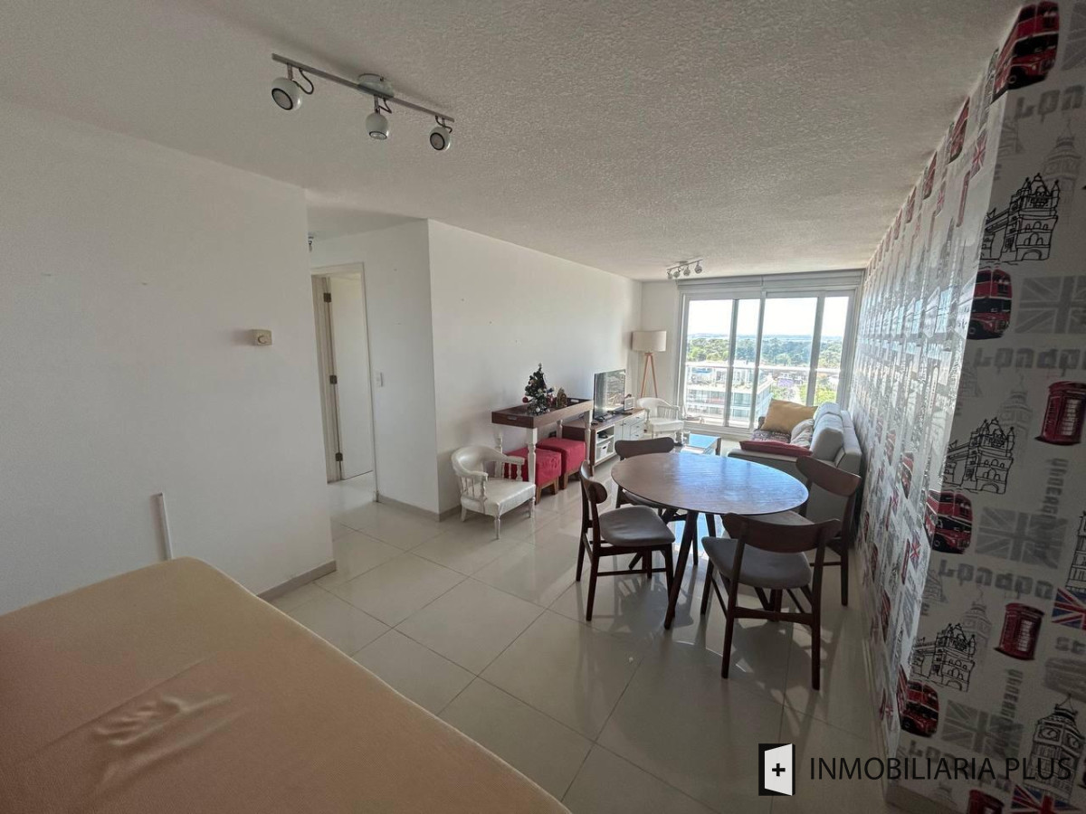 Apartamento ID.1027 - Alquiler de apartamento con piscinas, saunas, en Punta del Este entre los 2 Shopping a 2 minutos de la playa