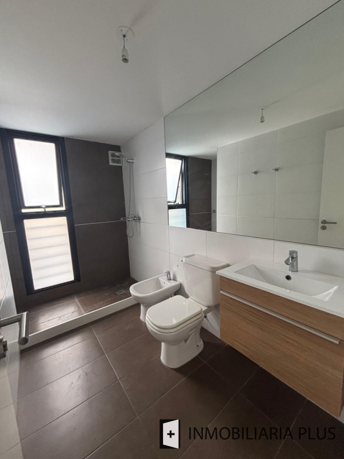 Apartamento ID.1510 - Alquiler de Apartamento de 2 dormitorios con garaje en La Blanqueada Montevideo
