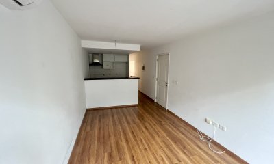 Apartamento en Venta de 1 Dormitorio con Barbacoa sobre Av. en Montevideo